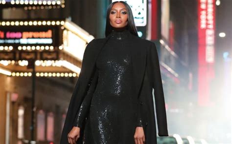 Michael Kors Fall 2021: Naomi Campbell Closes 